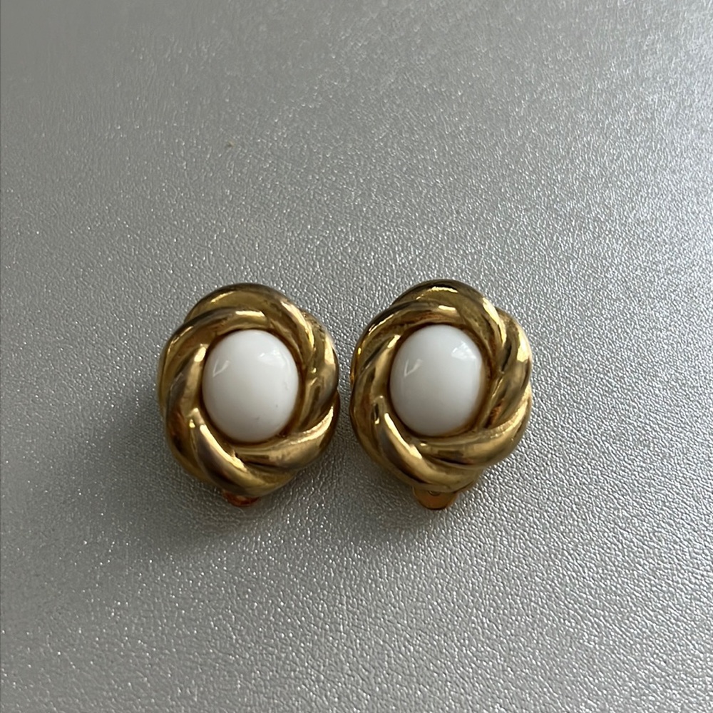 Vintage Gold and White Enamel Clip On Earrings